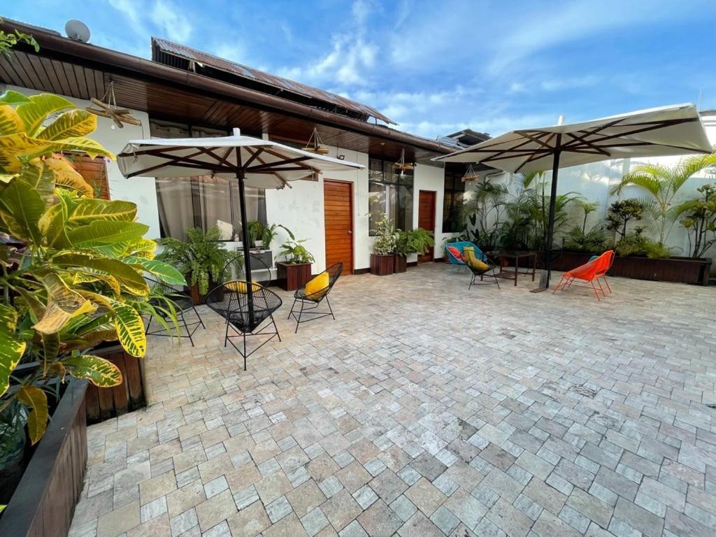 Amazon Hotel Iquitos Exterior foto