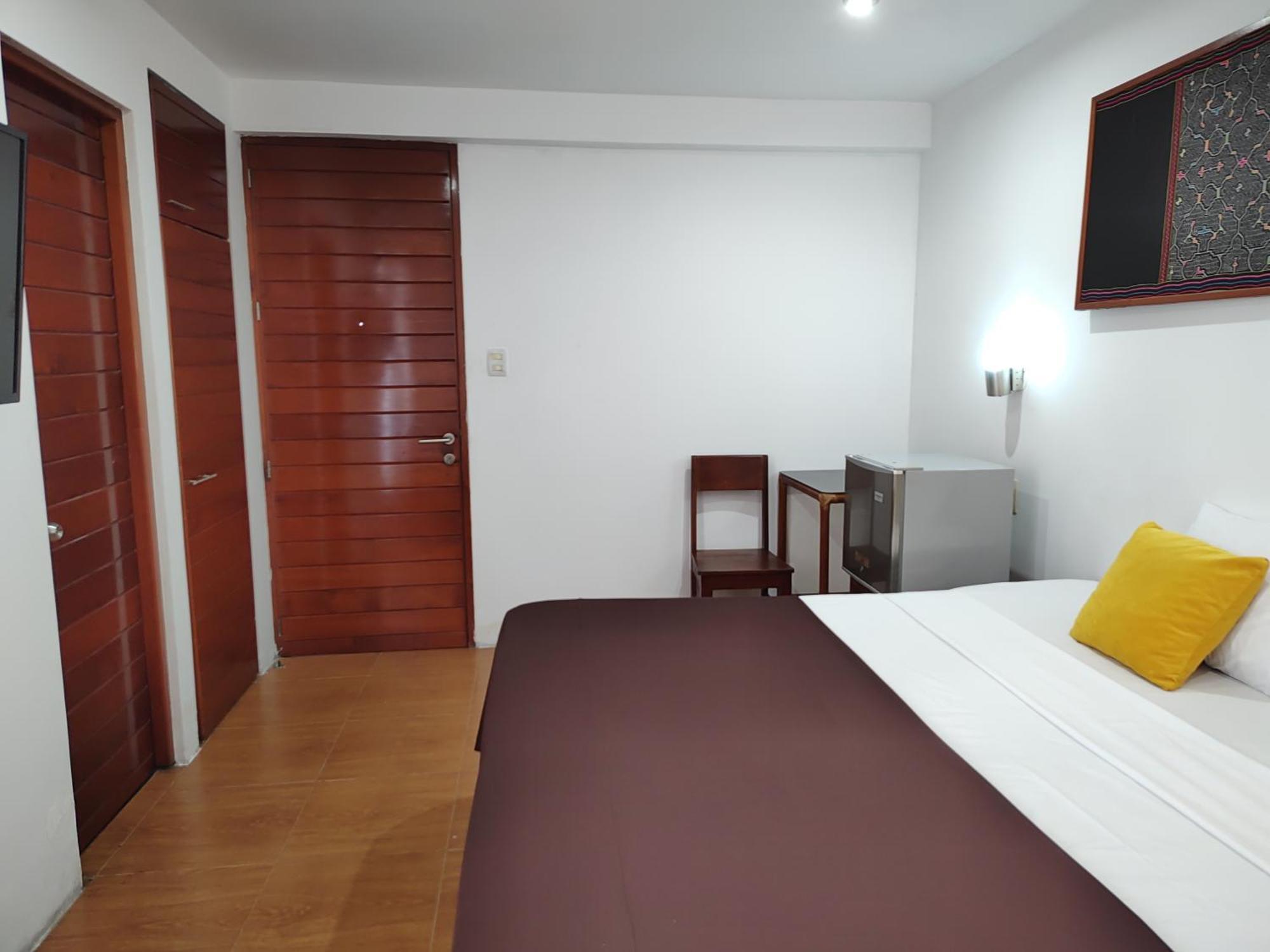 Amazon Hotel Iquitos Exterior foto