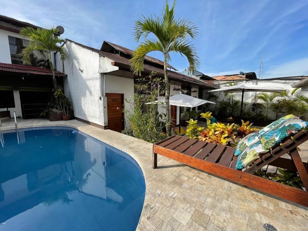 Amazon Hotel Iquitos Exterior foto